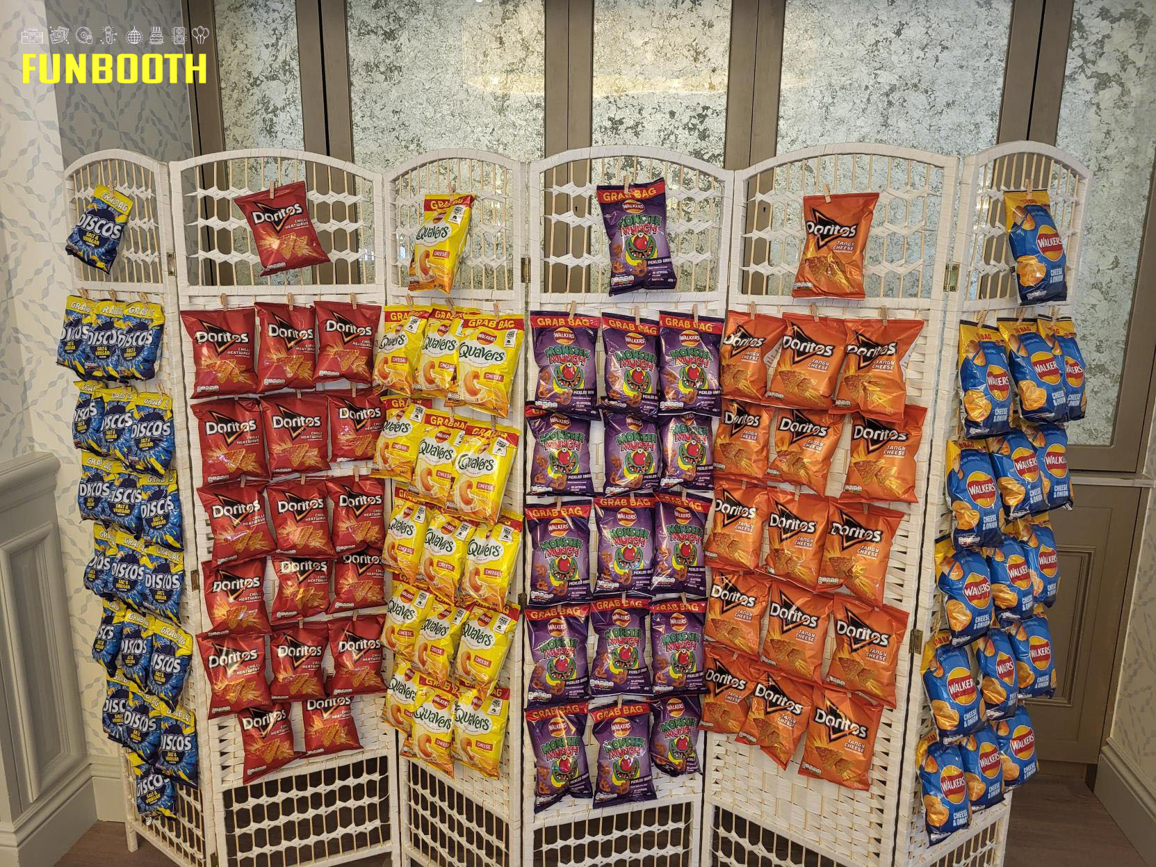 Crisp & Snack Wall Funbooth ltd